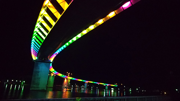 ���܂������}���e�B�b�N�t�@���^�W�[