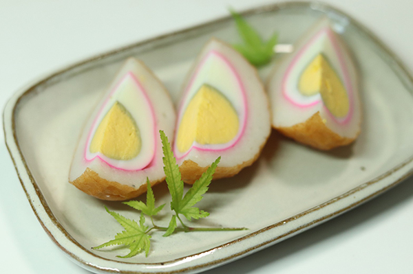 ばくだん(卵入り揚げ蒲鉾）原かまぼこ店