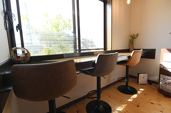 カフェスペースのカウンター