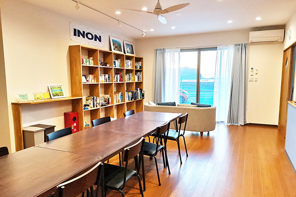 食堂とリビング